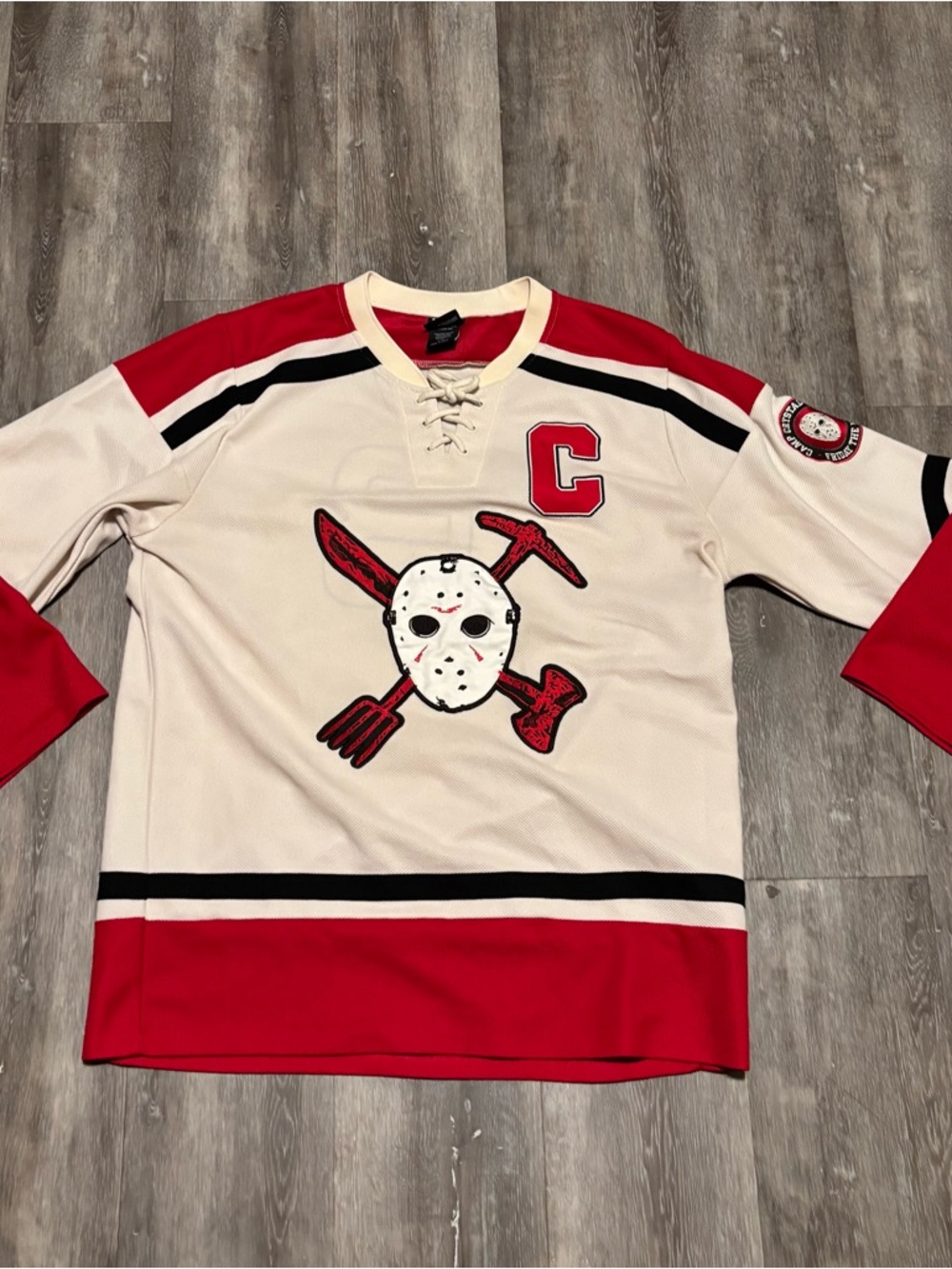 Friday The 13th Jason Voorhees Hockey Jersey #13 Men’s L Cream Red Black